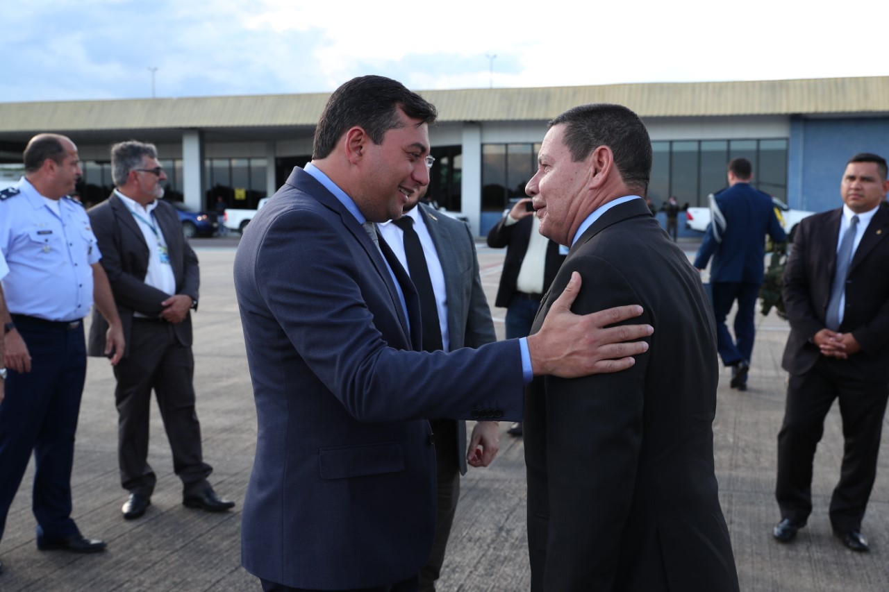 Wilson Lima e Mourão discutem BR-319, Zona Franca de Manaus, sistema prisional e outros temas de interesse do Amazonas