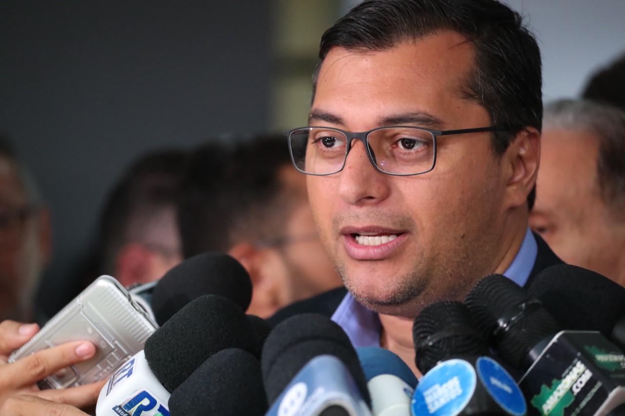 Wilson Lima entrega projetos de saneamento que permitirão que dez municípios recebam R$ 34 milhões da Funasa