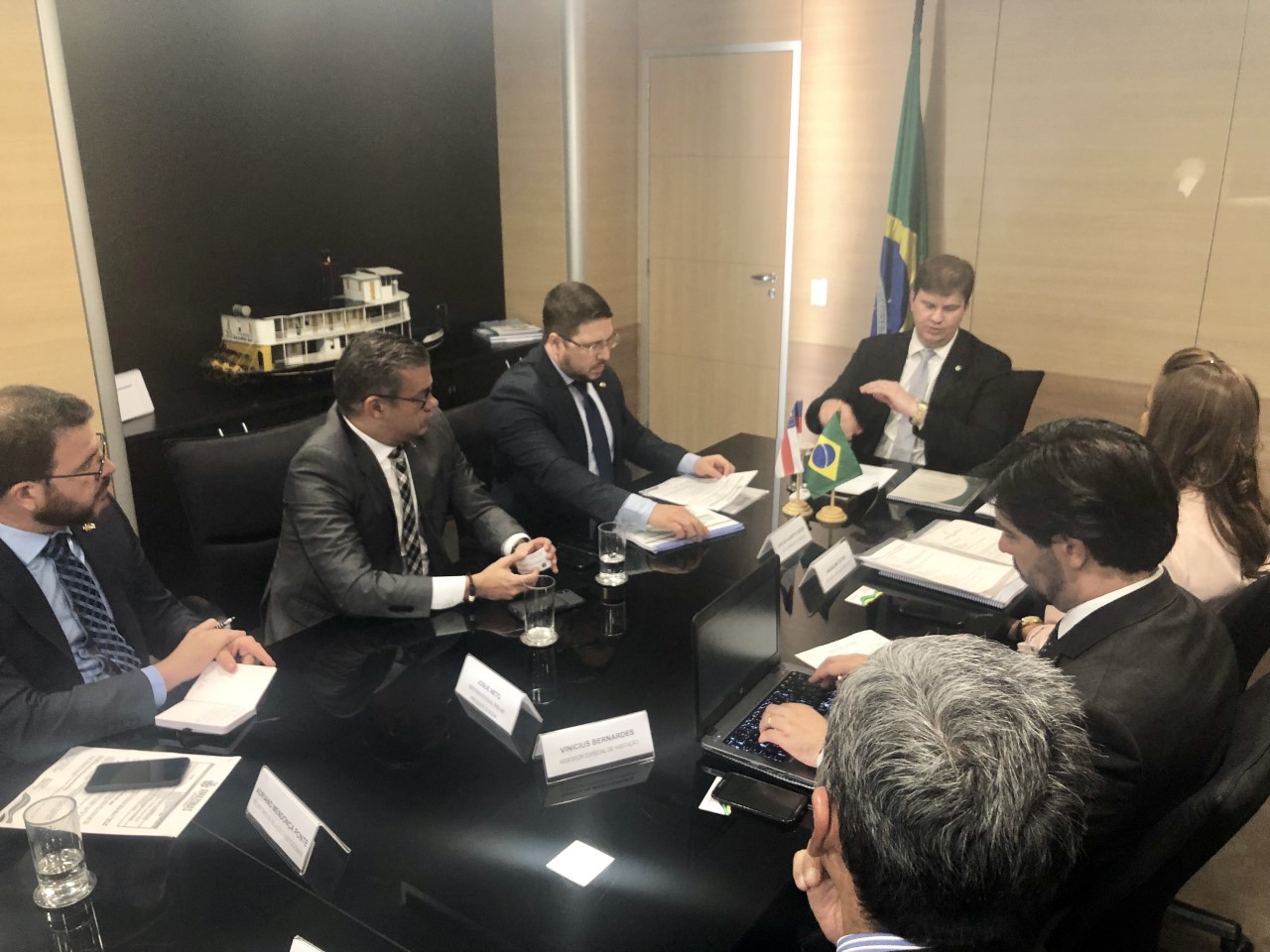 Governo do Amazonas entrega projeto para que asfaltamento da BR-319 faça parte de Plano de Desenvolvimento da Amazônia