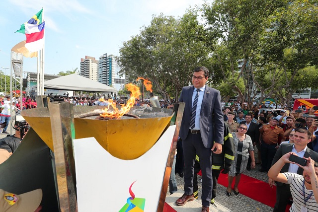 Wilson Lima inicia Semana da Pátria do Amazonas e anuncia novo secretário de Educação