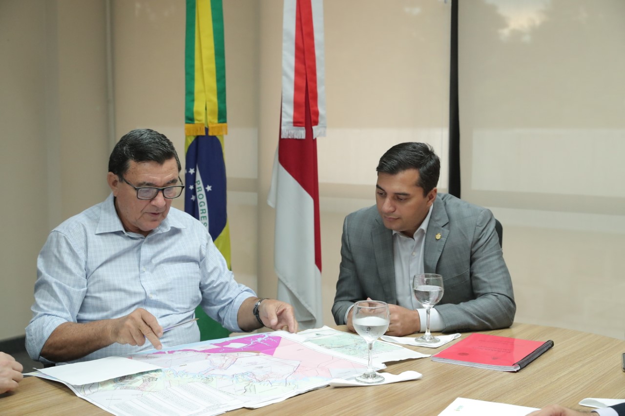 Wilson Lima discute proposta para implantação de polo agroindustrial em Itacoatiara