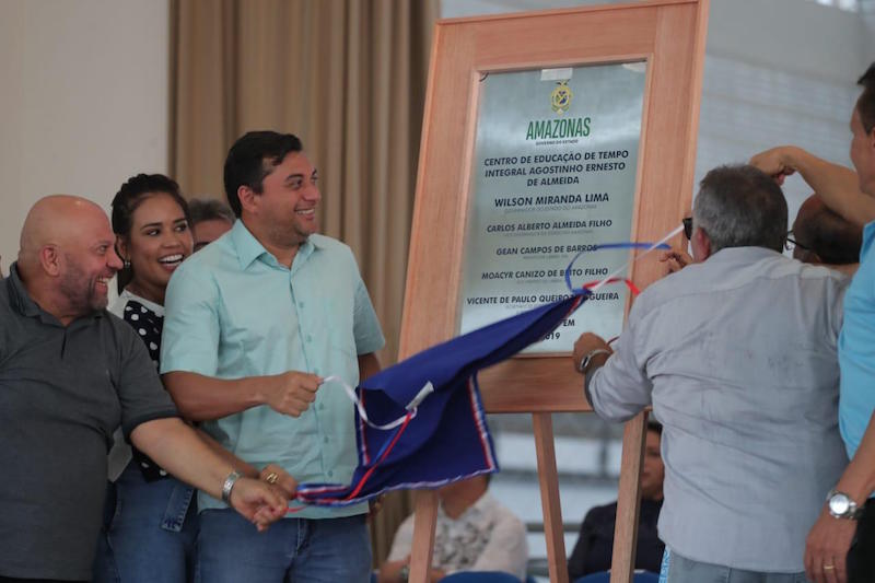 Governador Wilson Lima inaugura Ceti em Lábrea e entrega fomento a pescadores do município