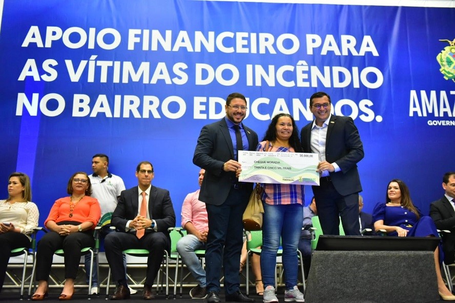 Wilson Lima anuncia indenização para mais duas mil famílias do bairro Educandos