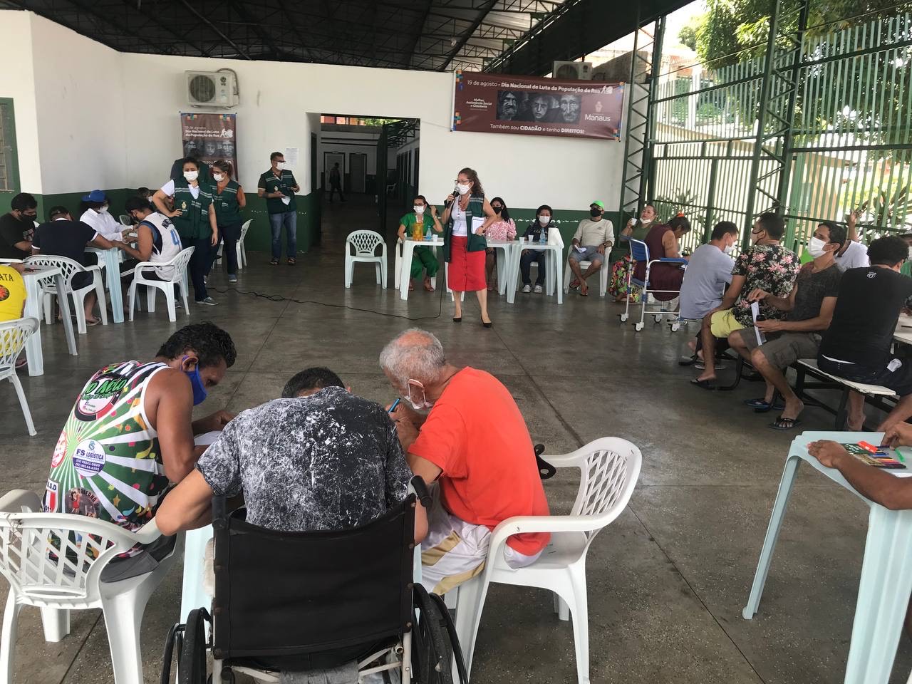 Prefeitura de Manaus promove ‘Ação de Portas Abertas’ às pessoas em situação de rua para criar laços com projetos de vida