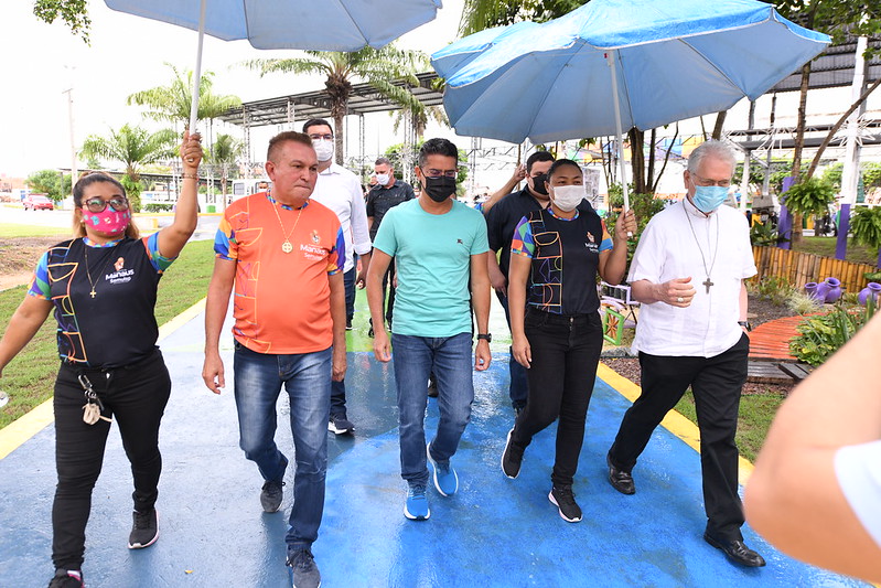 Prefeito David Almeida se reúne com liderança da Igreja Católica e anuncia entrega de Mausoléu para o dia 18 de março