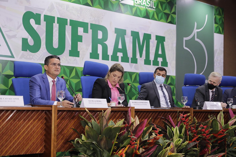 Prefeito David Almeida destaca importância do programa ‘Mais Distrito’ em reunião do CAS