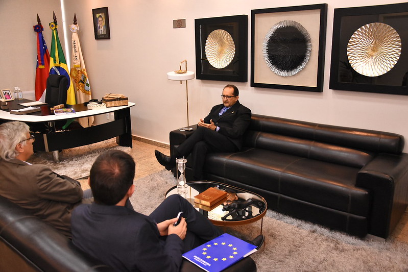 Prefeitura recebe visita do embaixador da União Europeia no Brasil