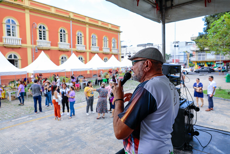 Prefeitura de Manaus realiza feira de empreendedorismo feminino no Centro