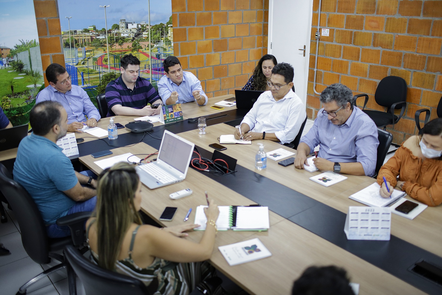Prefeitura e Governo alinham cronograma para celebrar convênio para obra de projeto de Niemeyer