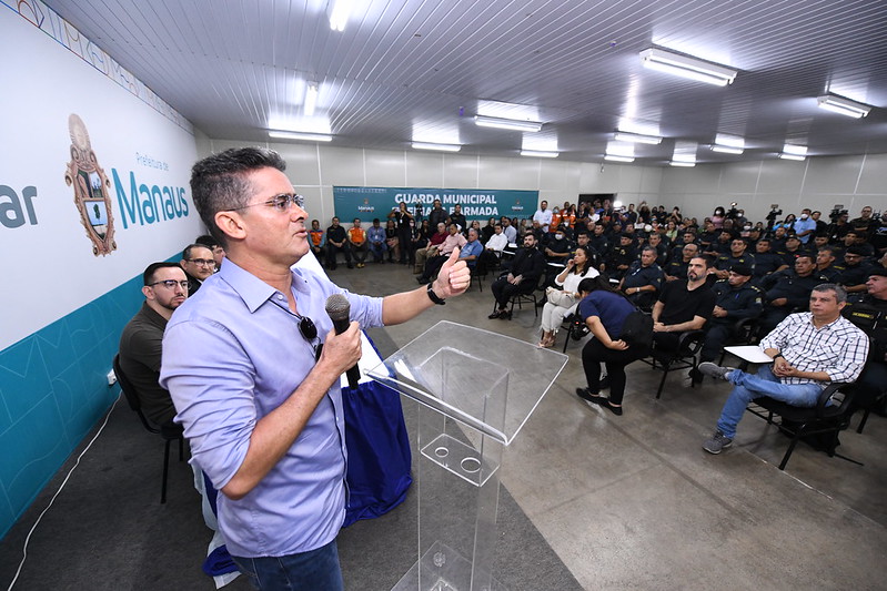 Aprovação do prefeito David Almeida cresce e chega a 82% de satisfação