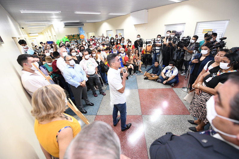 Prefeito David Almeida reinaugura a UBS Mauazinho após obras de revitalização