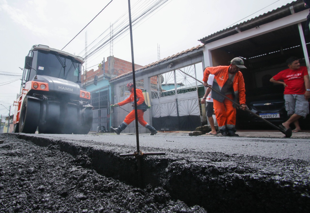 Obras do ‘Asfalta Manaus’ avançam no bairro Santa Etelvina