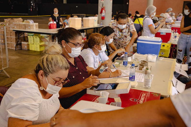 Vacinas contra Covid-19 e influenza estarão disponíveis em 11 unidades neste sábado, 16/7