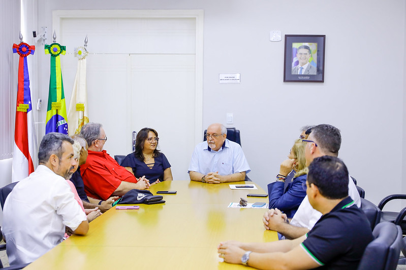 Prefeito de Manaus em exercício Wallace Oliveira recepciona organizadores da Conferência Global da IDPB