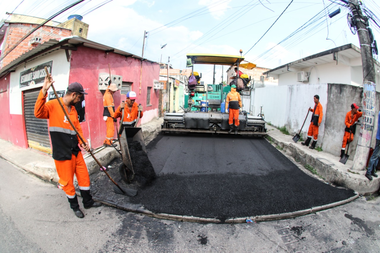 ‘Seminf Móvel’ vai a quatro bairros que estão recebendo recapeamento asfáltico da Prefeitura de Manaus