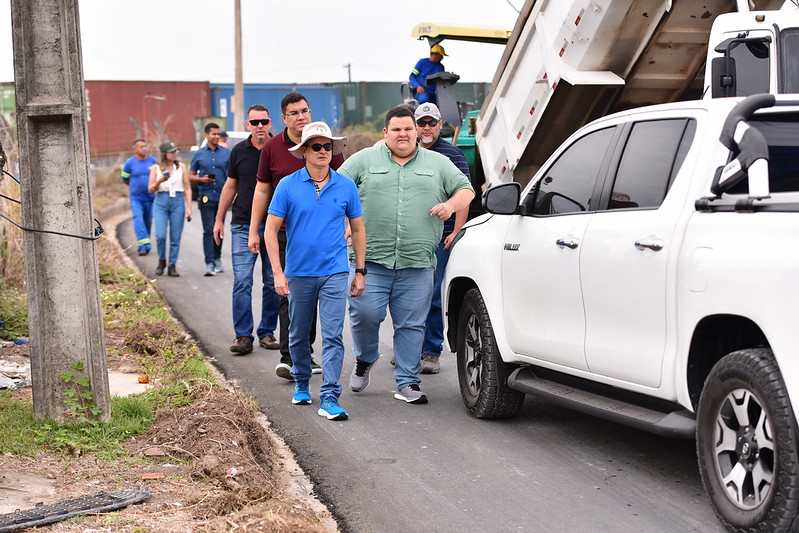 Prefeito David Almeida vistoria frentes de obras do ‘Asfalta Manaus’ nas zonas Norte e Leste