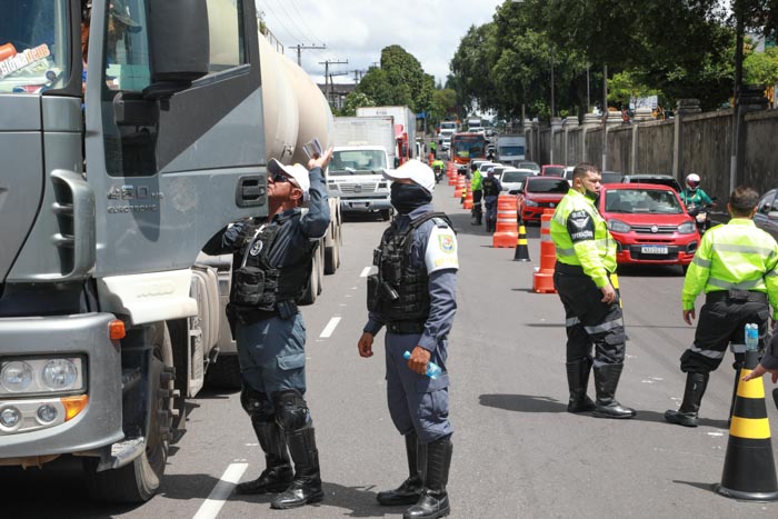 Prefeitura reforça fiscalização de trânsito e transporte no final de semana do Natal