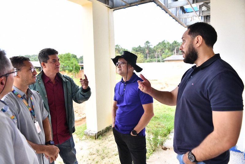 Prefeito David Almeida destaca esforço da gestão para entregar novas creches durante vistorias