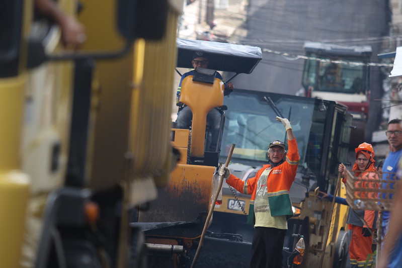 Prefeitura intensifica programa ‘Asfalta Manaus’ no bairro Dom Pedro