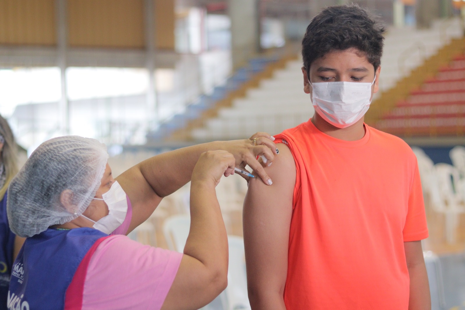 Nove pontos de vacinação contra a Covid-19 funcionam das 8h às 12h neste sábado, 11/2