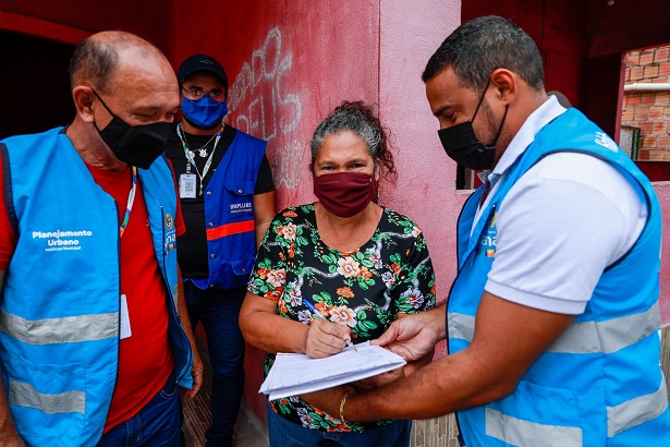 Prefeitura trabalha em licitação para ampliar regularização fundiária na capital