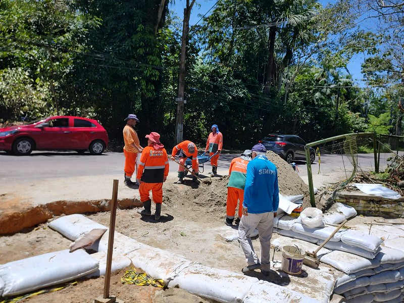 Prefeitura avança nas obras de contenção no igarapé do Mindu