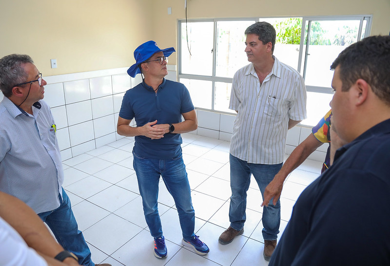 Prefeito fiscaliza obras de creche e anuncia entrega para as próximas semanas