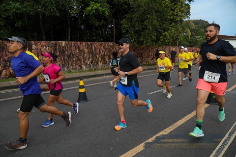 Prefeito destaca transversalidade para melhorar a qualidade de vida da população durante a 2ª Corrida ‘Movimenta Manaus’