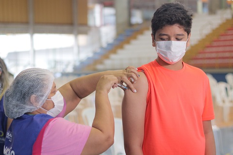 Prefeitura oferta a vacinação contra a Covid-19 em 74 pontos de Manaus nesta semana