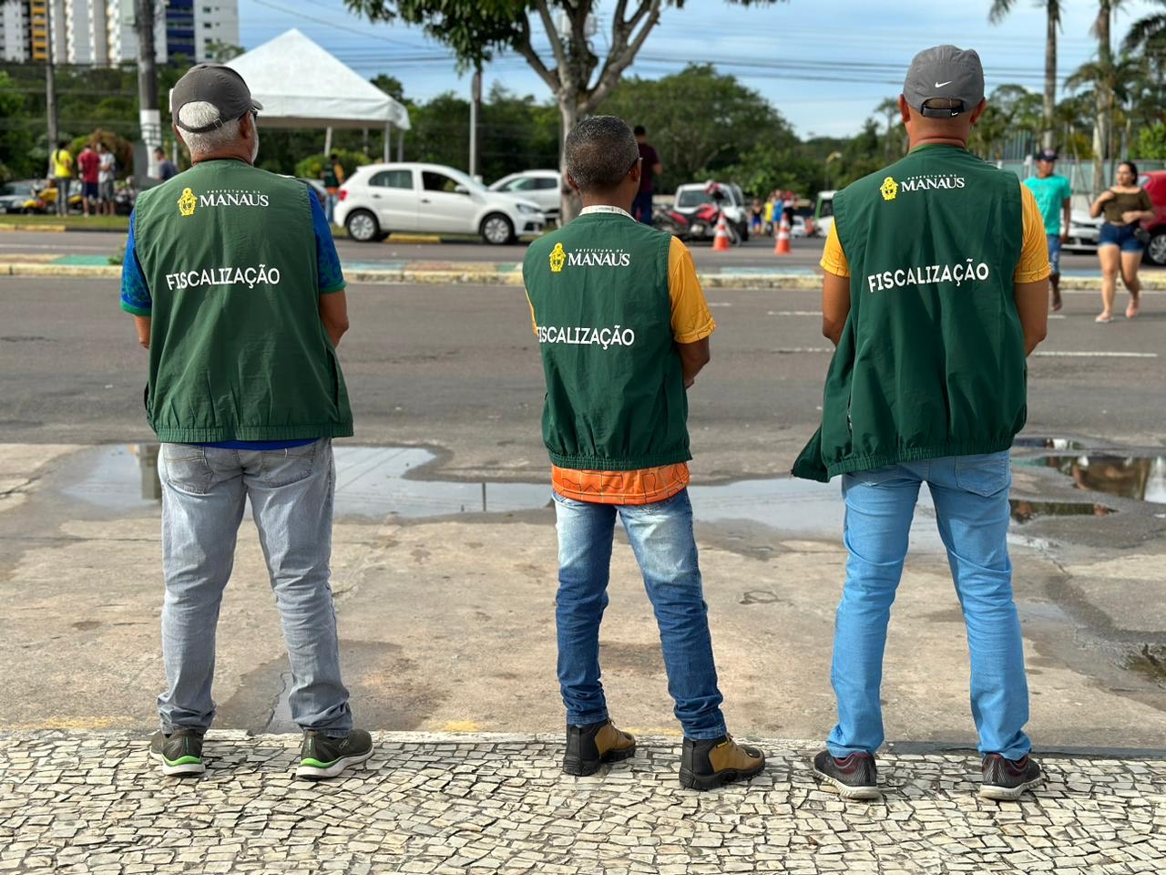 Prefeitura ordena comércio informal nos locais onde acontecem as comemorações do Dia do Trabalhador