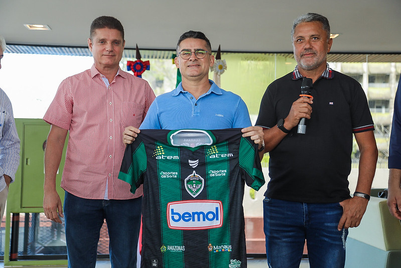 Prefeito anuncia apoio para clubes amazonenses que disputam a Série C do Campeonato Brasileiro de Futebol