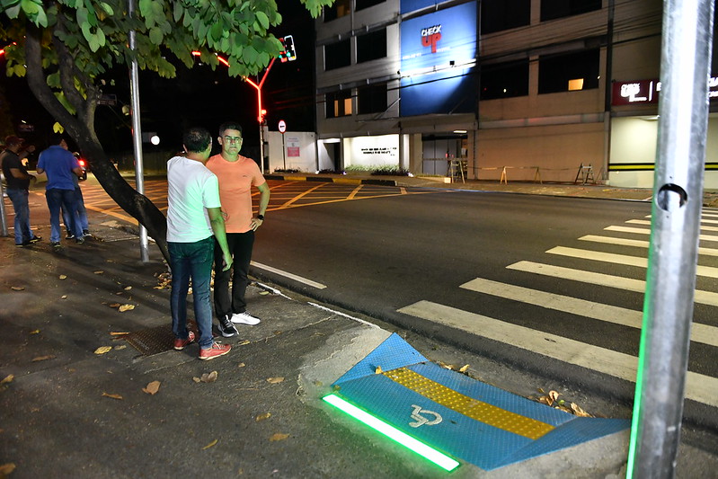 Manaus ganha sistema complementar de iluminação semafórica com maior visibilidade a condutores e pedestres