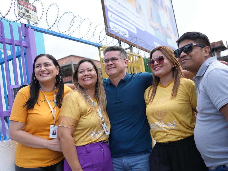 Prefeito entrega unidades de saúde na zona Leste e destaca farmácia gratuita abastecida à população