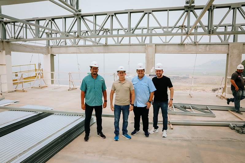 Prefeito vistoria canteiros de obras do mirante Lúcia Almeida e Campo da Lusitânia