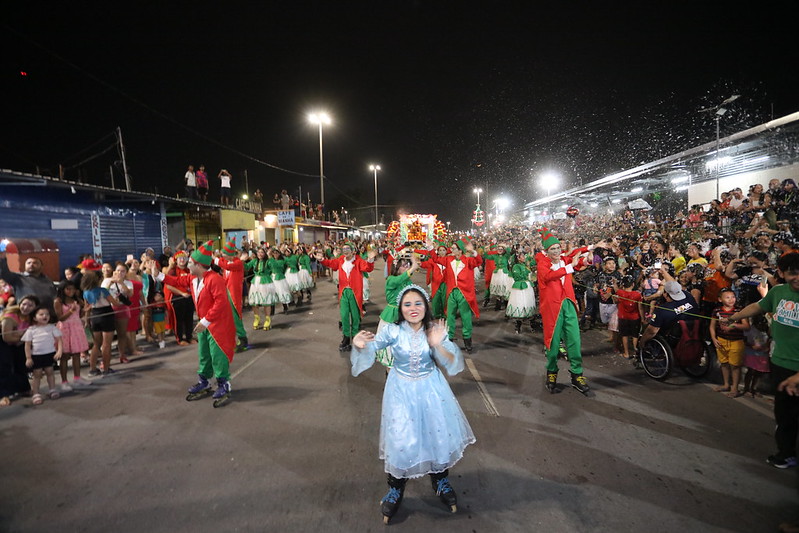 Prefeito comemora sucesso da ‘1ª Parada Natalina’ de Manaus