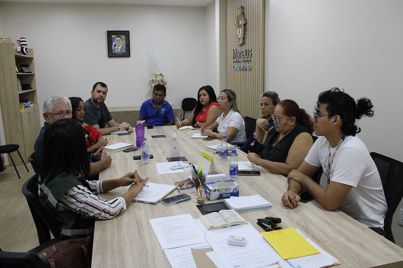 Prefeitura e instituições parceiras alinham pré-abertura do desfile das escolas de samba do Carnaval de Manaus 2024