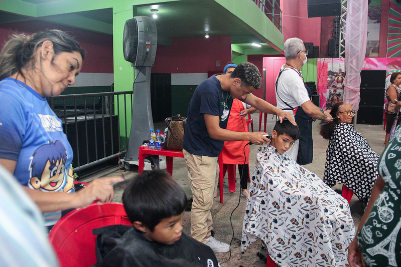 Prefeitura de Manaus participa de ação social em comemoração aos 140 anos do Bairro Praça 14 de Janeiro