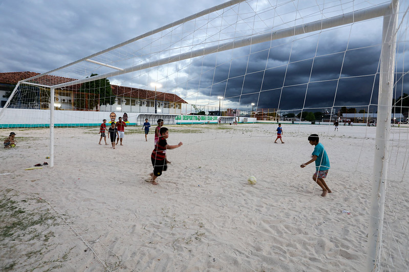 Prefeitura entrega campo da Cean aos moradores da zona Sul após reforma