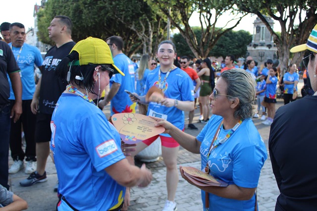 Prefeitura leva campanha de combate à exploração sexual infantil para corrida no centro de Manaus